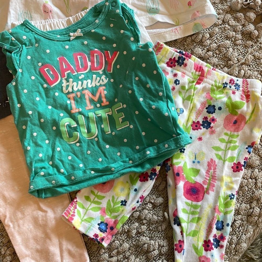 Baby‎ Girl Bundle 3 months. Carters/Emma’s Garden. - Picture 4 of 10